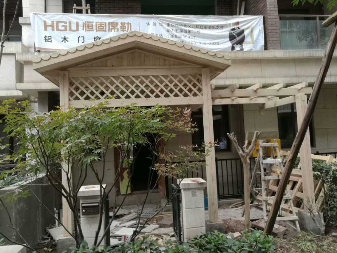 重庆防腐木门头价格