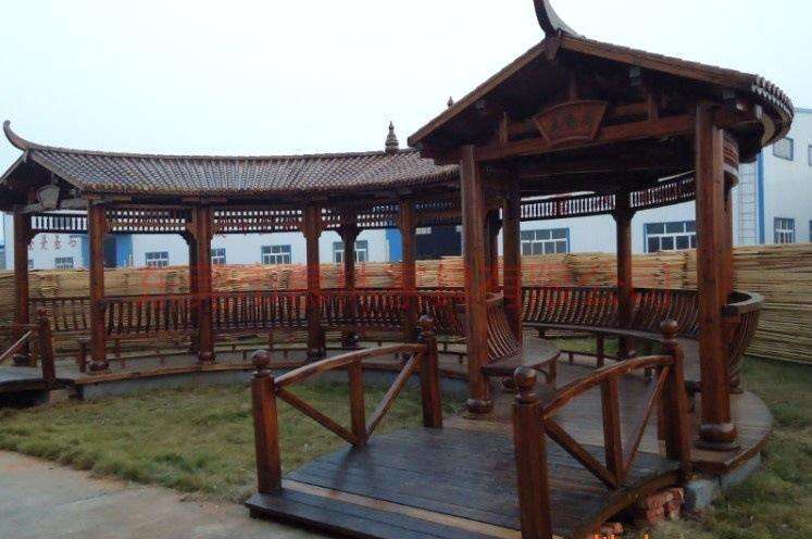 重庆防腐木长廊怎么保养