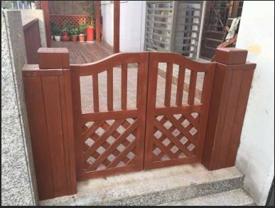 重庆防腐木木门厂家